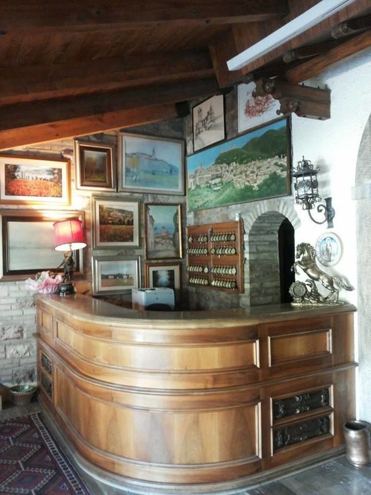 Hotel Villa Elda Ассизи Экстерьер фото